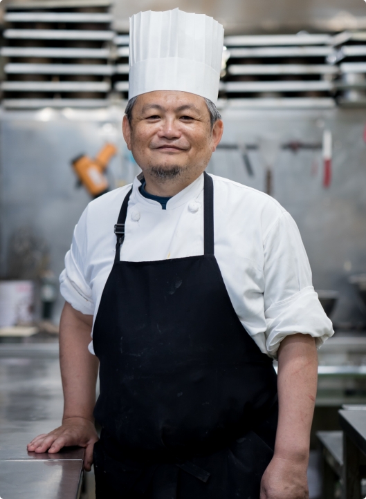 Le miel　オーナーパティシエ　古賀　新